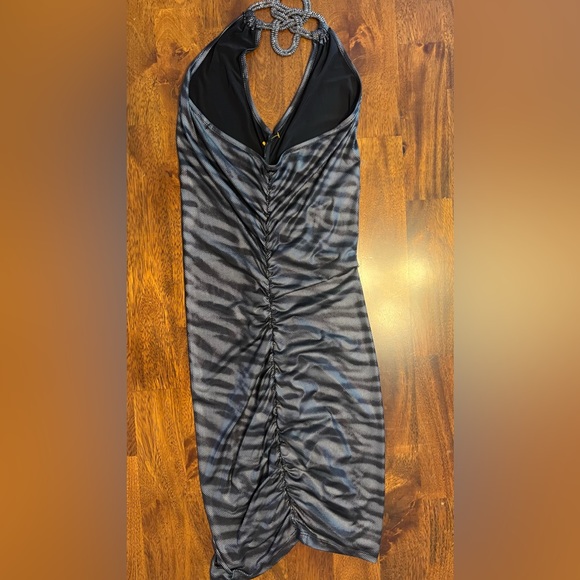 77. Symphony One-Shoulder Bandage Metallic Tiger Print Mini Dress Grey/Black (S) - Picture 9 of 15